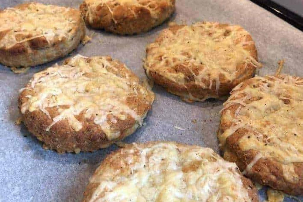 Low-Carb Cheese Pastries