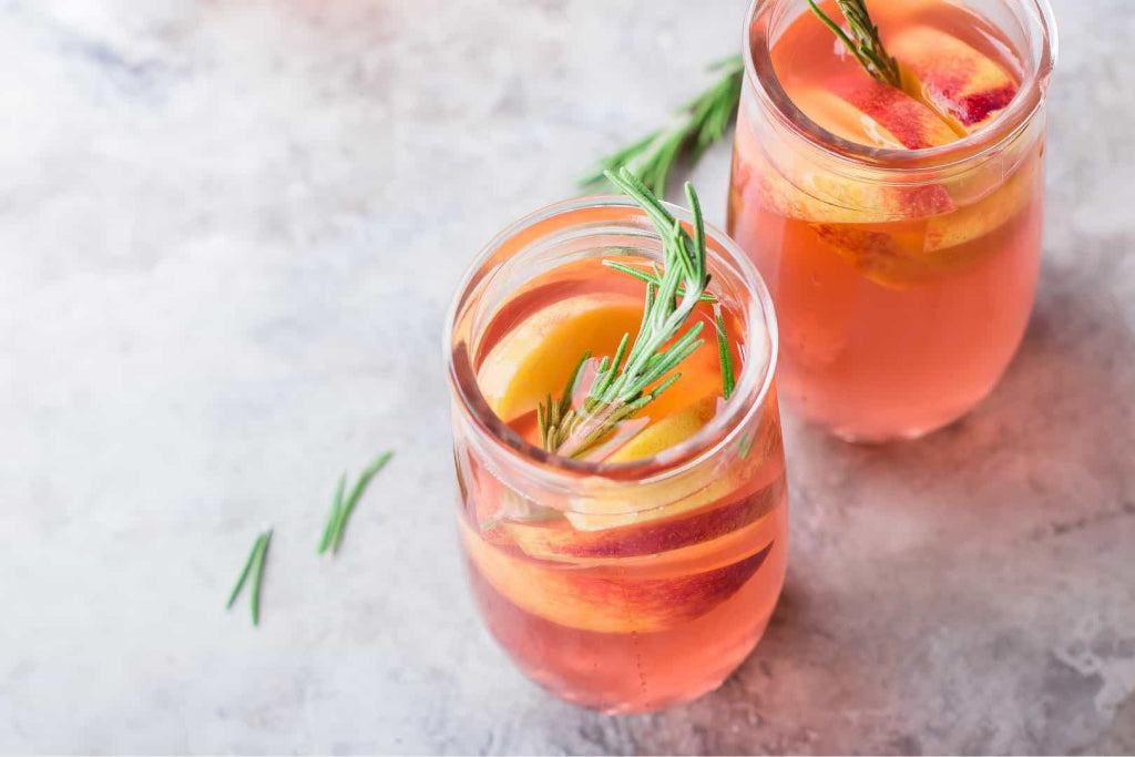 Low-Carb Peach G&Tea